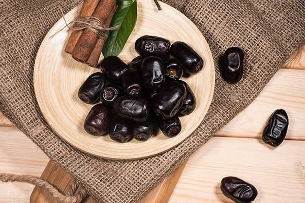 خرید خرما کلوته صادراتی + قیمت رقابتی